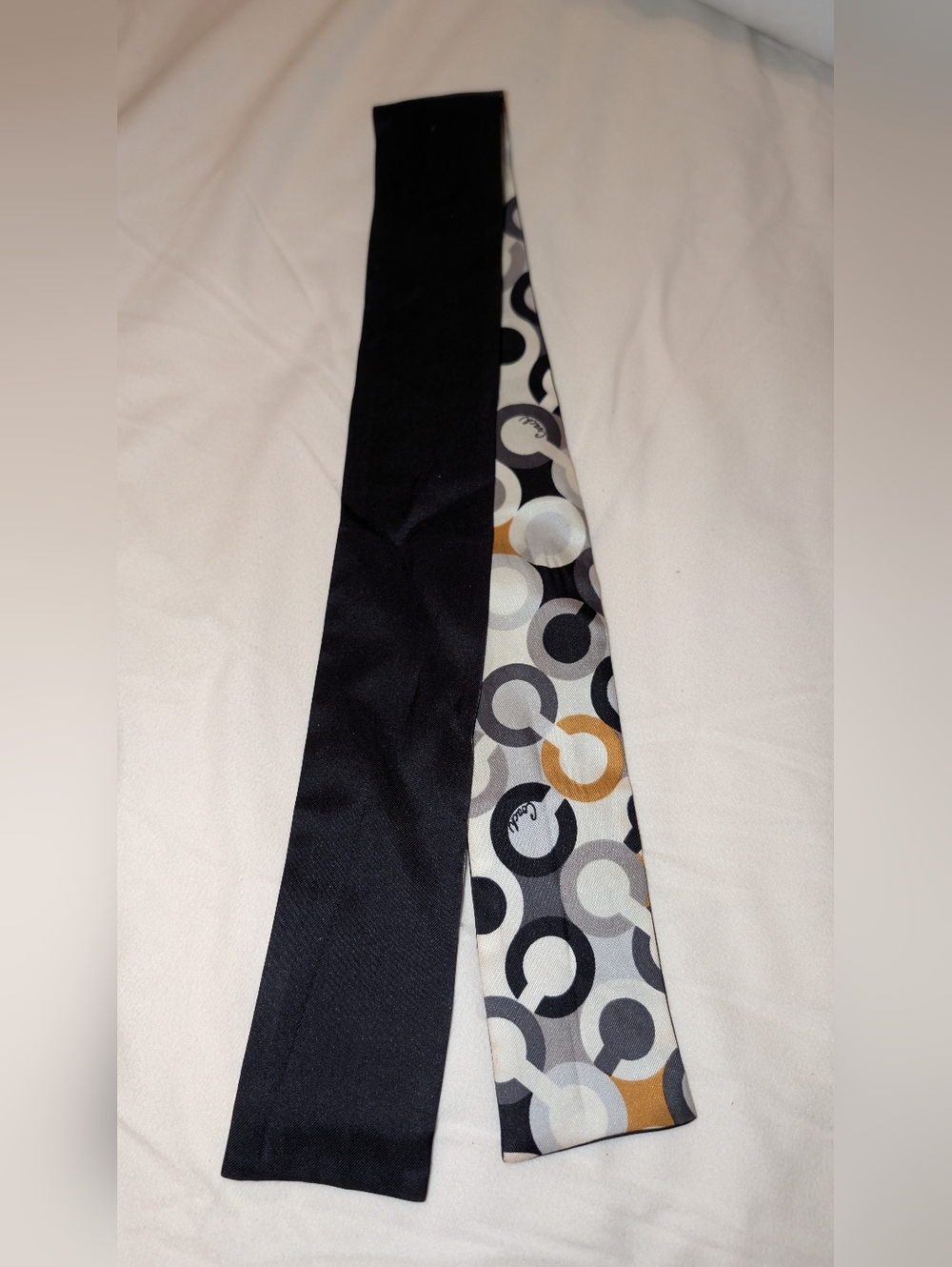 Coach Slim Silk Scarf Tie in Black, Gray, Gold and White Circle Print Y2K EUC - Picture 2 of 2